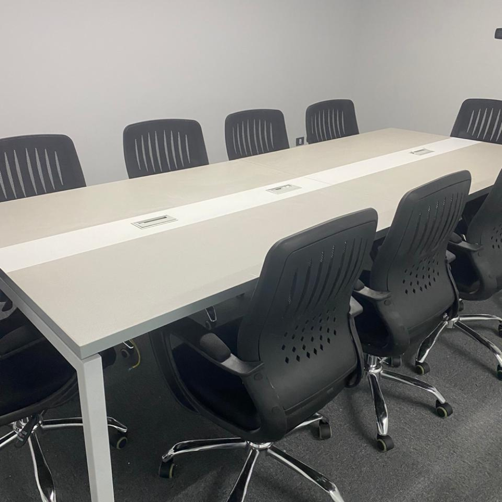 Meeting table